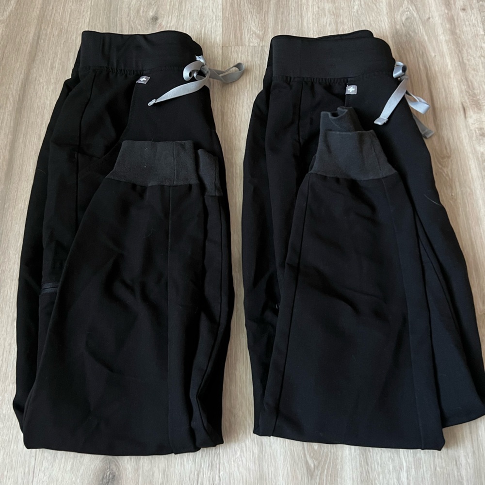 Set of 2 Figs Zamora Jogger scrub pants
